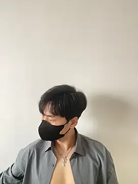 Snapshot of kimze7 chatting on February 23, 5:05 am kimze7 online show from February 23, 5:05 am