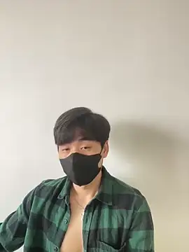 Snapshot of kimze7 chatting on March 3, 6:19 am kimze7 online show from March 3, 6:19 am