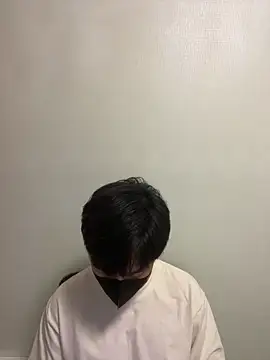 Snapshot of kimze7 chatting on March 7, 10:23 am kimze7 online show from March 7, 10:23 am