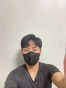 Snapshot of kimze7 chatting on March 16, 2:10 pm kimze7 online show from March 16, 2:10 pm