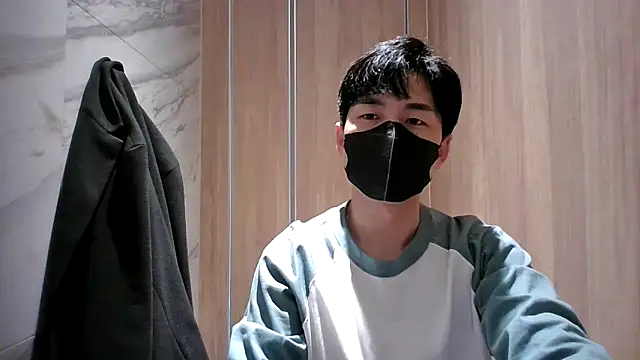 Snapshot of kimze7 chatting on March 26, 2:39 am kimze7 online show from March 26, 2:39 am