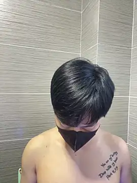 Snapshot of kimze7 chatting on March 31, 10:10 pm kimze7 online show from March 31, 10:10 pm