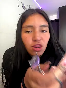 Snapshot of Agatta-X chatting on December 18, 2:45 pm Agatta-X online show from December 18, 2:45 pm