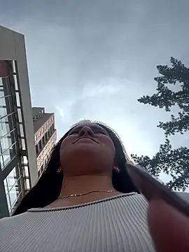 Snapshot of Agatta-X chatting on January 5, 5:27 pm Agatta-X online show from January 5, 5:27 pm