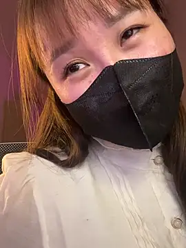 Snapshot of Miumeo20 chatting on March 29, 4:07 pm Miumeo20 online show from March 29, 4:07 pm