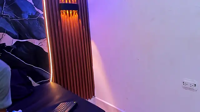 Jhon Hot21Sexx online show from December 20, 12:56 pm