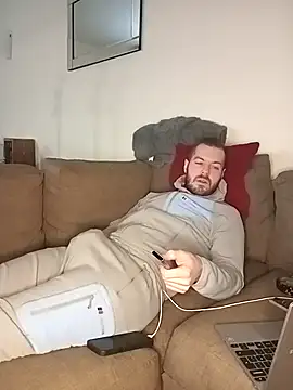 Snapshot of cheekycherryx chatting on January 15, 6:33 pm cheekycherryx online show from January 15, 6:33 pm