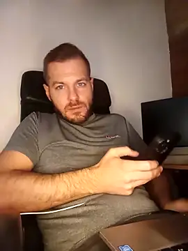 cheekycherryx online show from March 30, 11:39 pm