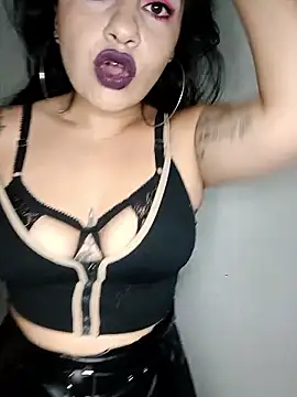 Snapshot of AmaTiffany chatting on January 18, 2:59 am AmaTiffany online show from January 18, 2:59 am