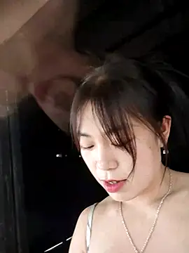 Snapshot of sofia-bae chatting on April 13, 3:56 am sofia-bae online show from April 13, 3:56 am