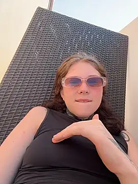 FionaMurr online show from December 22, 2:19 am