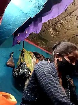 Poonam8080 online show from January 31, 7:11 pm