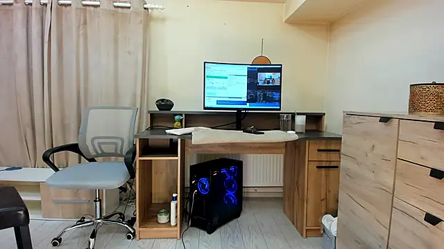 classy medea online show from May 11, 12:27 am