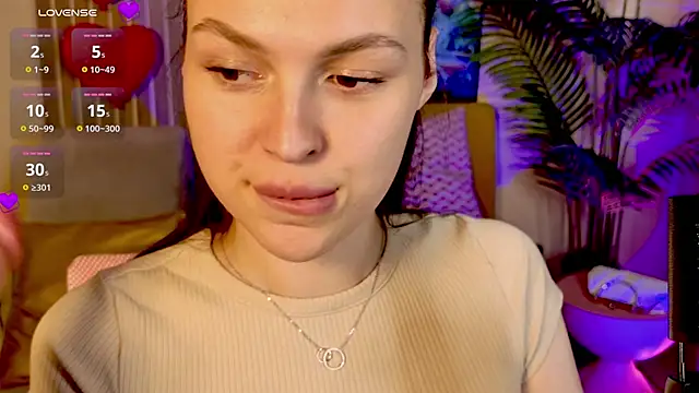 MaxinCarroll online show from May 11, 4:04 pm