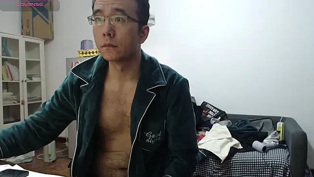 Snapshot of jjjjay123 chatting on January 6, 3:16 pm jjjjay123 online show from January 6, 3:16 pm