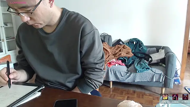 Snapshot of jjjjay123 chatting on January 10, 8:05 am jjjjay123 online show from January 10, 8:05 am