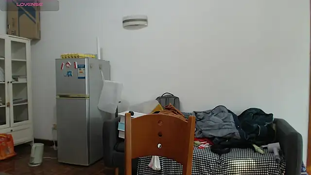 Snapshot of jjjjay123 chatting on January 16, 1:09 am jjjjay123 online show from January 16, 1:09 am