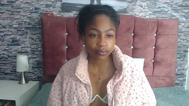 LiaJhonsons online show from December 23, 3:04 am