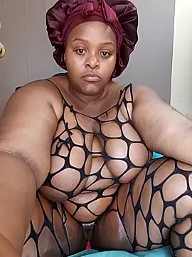 ChoklitBerryXX online show from May 4, 10:55 am