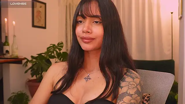 SeleneVaughan online show from April 19, 12:11 am