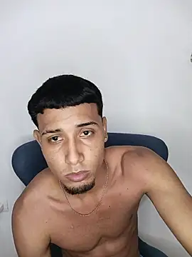 Liam Thomas online show from February 19, 3:24 am