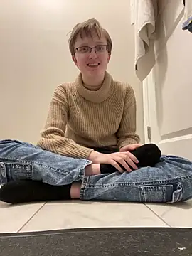 Snapshot of Lassie_Cassie chatting on December 22, 5:15 am Lassie Cassie online show from December 22, 5:15 am