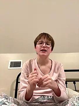 Snapshot of Lassie_Cassie chatting on January 6, 4:05 am Lassie Cassie online show from January 6, 4:05 am