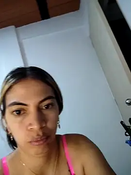 Snapshot of Evangeline_Bonnet chatting on April 6, 9:10 am Evangeline Bonnet online show from April 6, 9:10 am