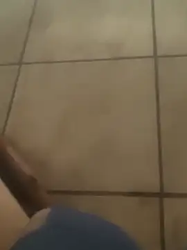 Snapshot of DanielGr27 chatting on December 21, 10:28 pm DanielGr27 online show from December 21, 10:28 pm