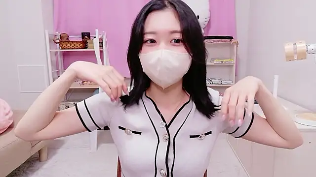 Ms-KARINA online show from May 5, 10:34 am