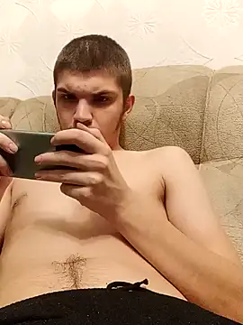 BradPierce online show from December 17, 8:48 pm