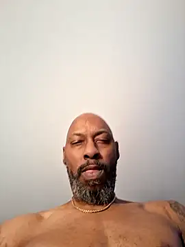 Snapshot of Rizzle9800 chatting on February 9, 5:44 am Rizzle9800 online show from February 9, 5:44 am