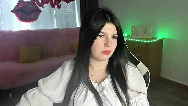 KisaModel online show from May 7, 1:11 am
