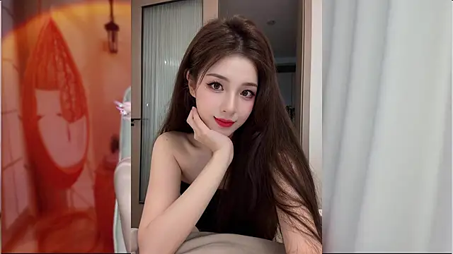 Snapshot of zizi-a chatting on April 5, 1:19 pm zizi-a online show from April 5, 1:19 pm