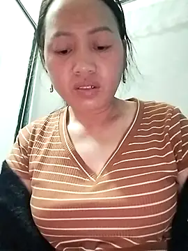 Luckyy03 online show from December 15, 10:25 pm