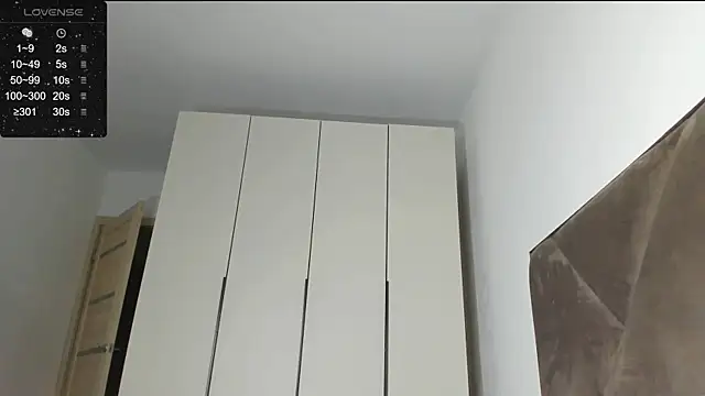 Snapshot of colestorm_ chatting on July 21, 9:39 pm colestorm online show from July 21, 9:39 pm
