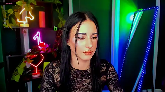 alia skay online show from May 8, 7:08 pm