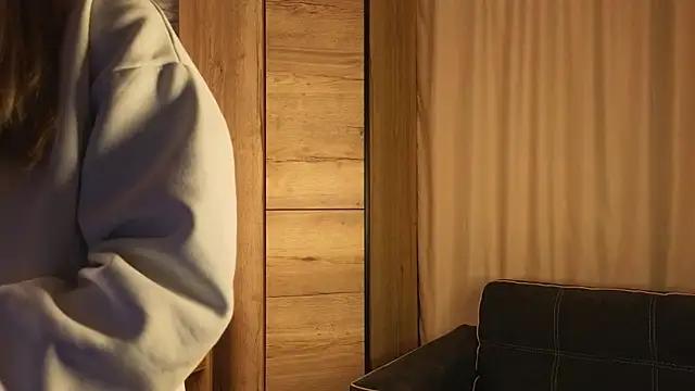 Snapshot of LumiaSolstice chatting on March 30, 4:30 pm LumiaSolstice online show from March 30, 4:30 pm