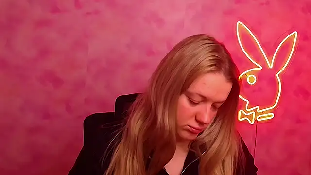 Samantha Gloww online show from December 15, 7:12 am