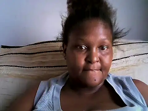 Snapshot of sweetmilkylady chatting on April 6, 1:12 pm sweetmilkylady online show from April 6, 1:12 pm