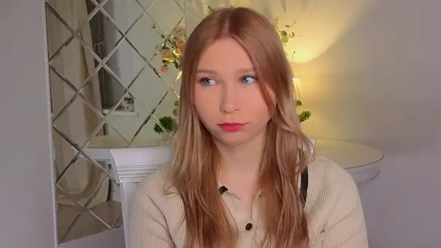 CorrieHighfield online show from December 17, 12:49 am