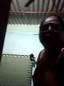 Snapshot of anjali_gupta0 chatting on February 19, 4:03 pm anjali gupta0 online show from February 19, 4:03 pm