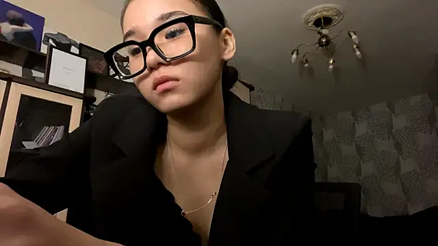 Ronnni Schmidt online show from February 4, 1:28 pm