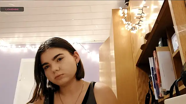 Mona Slearys online show from February 9, 10:36 pm