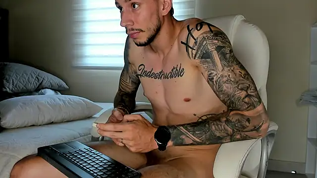 Snapshot of J_king__ chatting on May 19, 2:56 pm J king online show from May 19, 2:56 pm