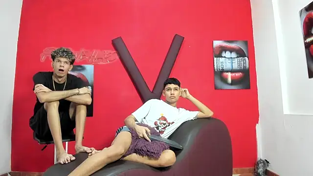HORNY PRETTY online show from May 9, 4:34 pm