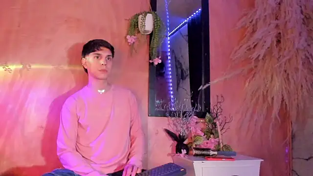 DeeQuinn Blaze online show from December 20, 8:49 pm