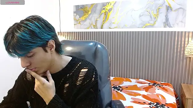 CodyTaylor  online show from December 18, 12:44 pm