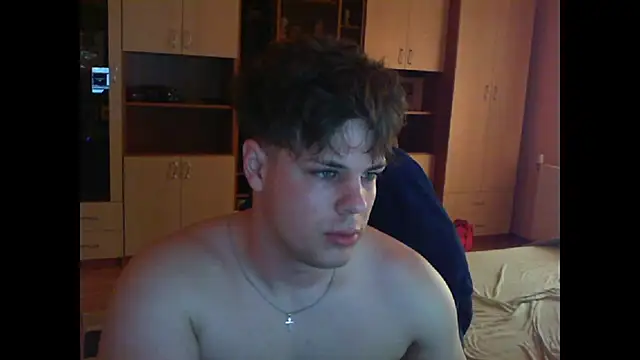 Snapshot of GymGuy0505 chatting on March 6, 5:59 am GymGuy0505 online show from March 6, 5:59 am