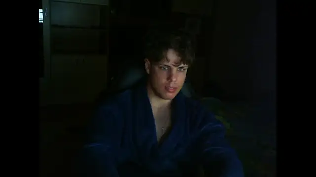 Snapshot of GymGuy0505 chatting on March 22, 10:57 pm GymGuy0505 online show from March 22, 10:57 pm